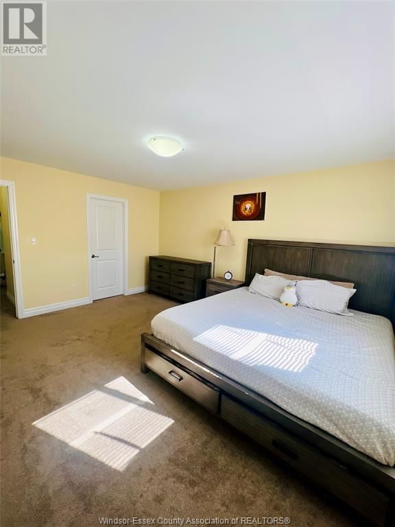 153 LAMBERT Image 14