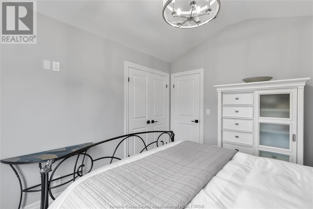182 MAXWELL Image 21