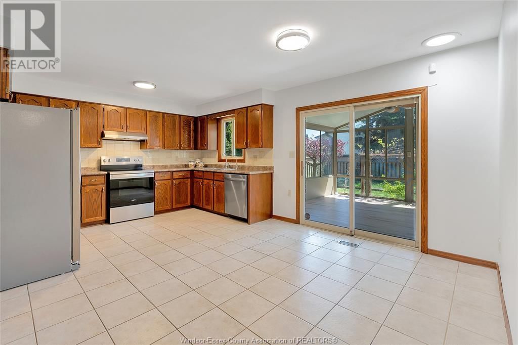 12151 ORCHARD DRIVE Image 10