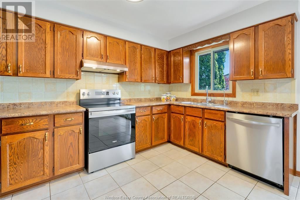 12151 ORCHARD DRIVE Image 12