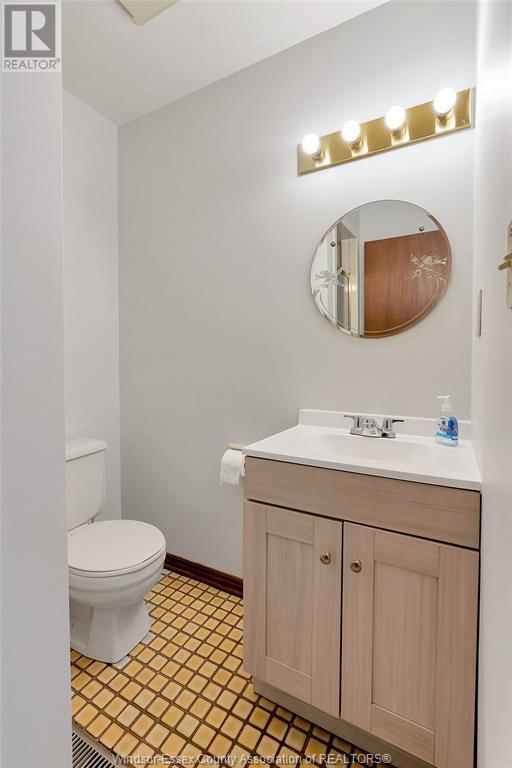 12151 ORCHARD DRIVE Image 20