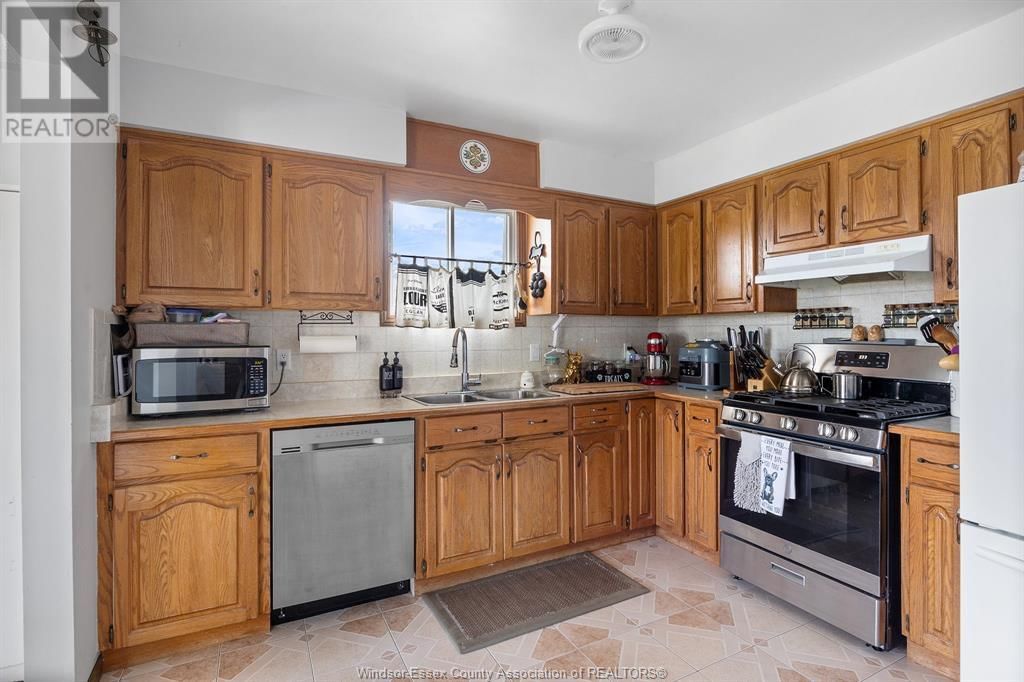 232 MAPLE STREET Image 10