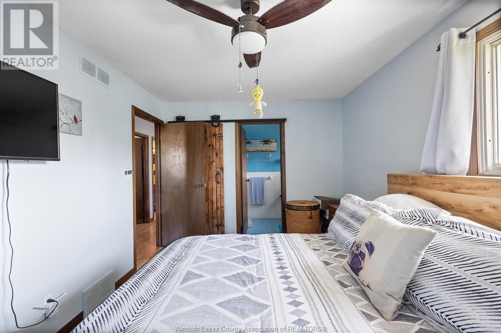 232 MAPLE STREET Image 16