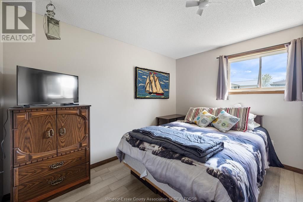 232 MAPLE STREET Image 20