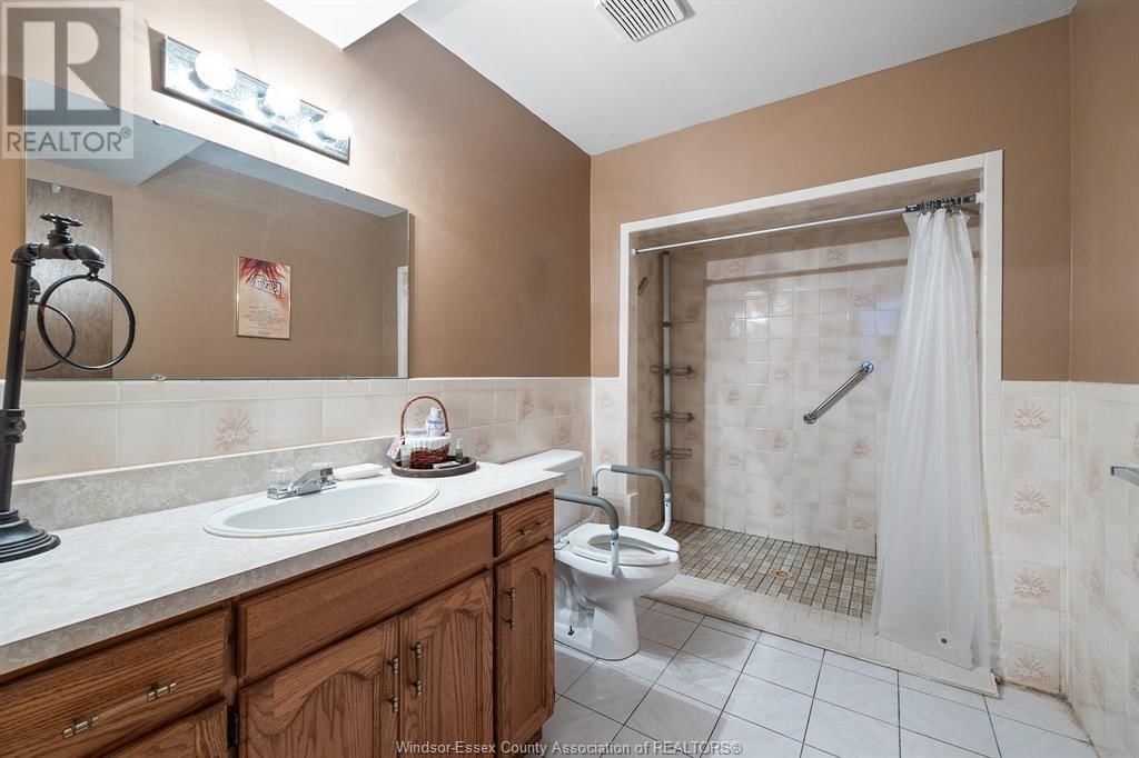 232 MAPLE STREET Image 21
