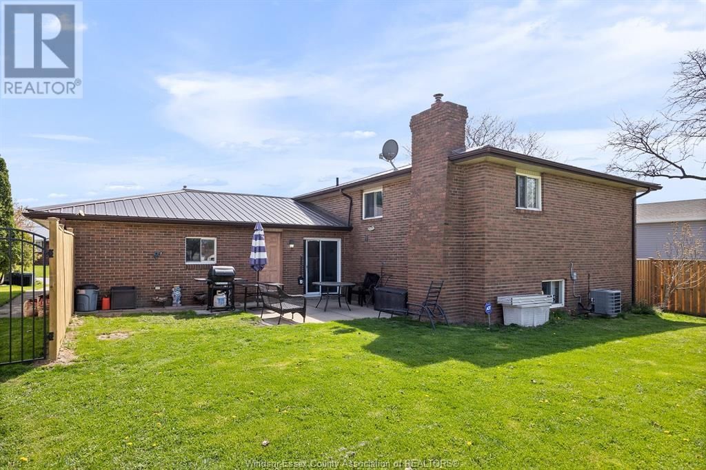 232 MAPLE STREET Image 29