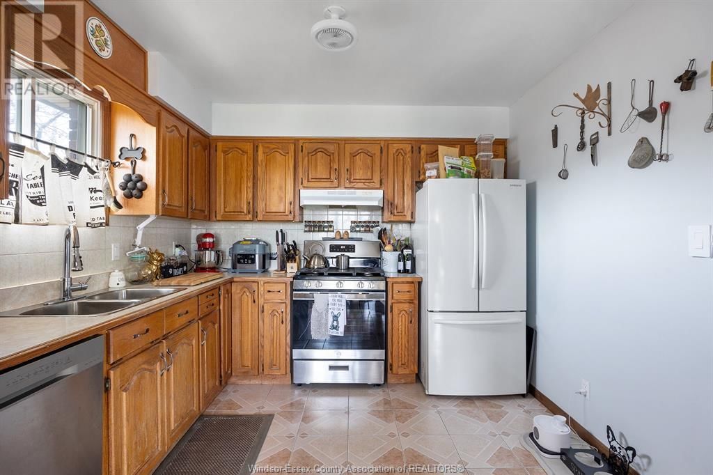 232 MAPLE STREET Image 9