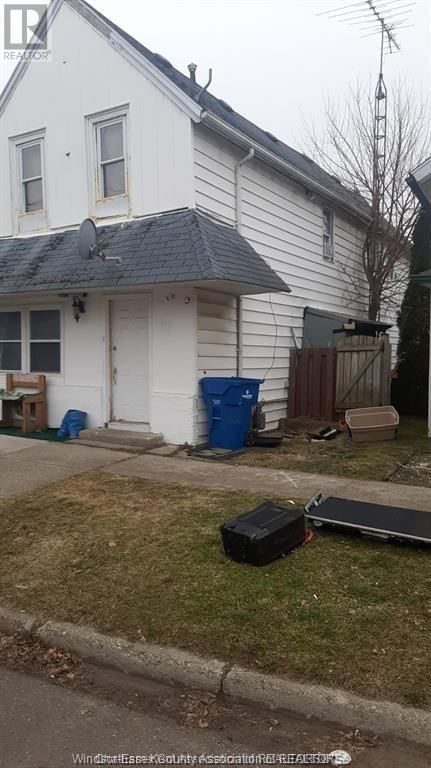 83 TALBOT STREET EAST Image 2