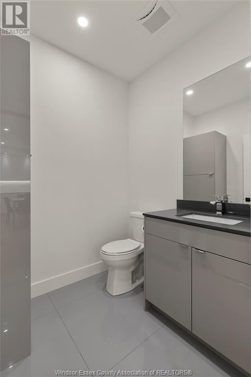 11 EAGLE STREET Image 17