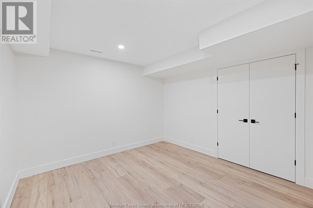 11 EAGLE STREET Image 22