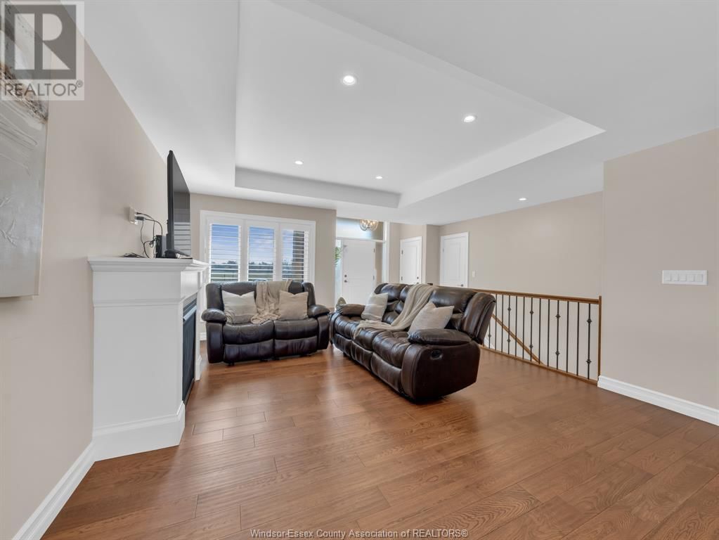 126 GOLFVIEW DRIVE Image 5
