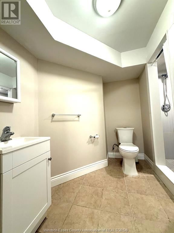 425 COUNTRY CLUB DRIVE Image 37
