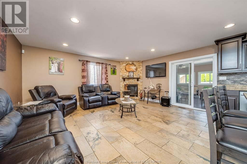 2264 DANDURAND BOULEVARD Image 12