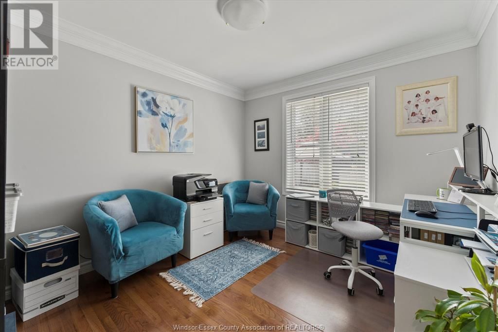 692 GEORGE KENNEDY WAY Image 18
