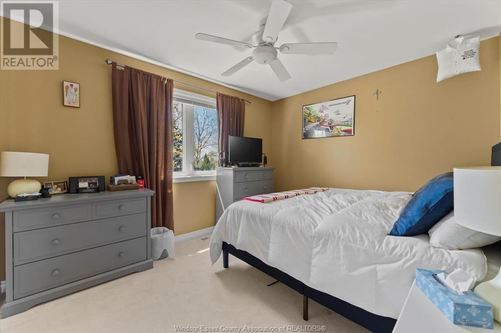 692 GEORGE KENNEDY WAY Image 27