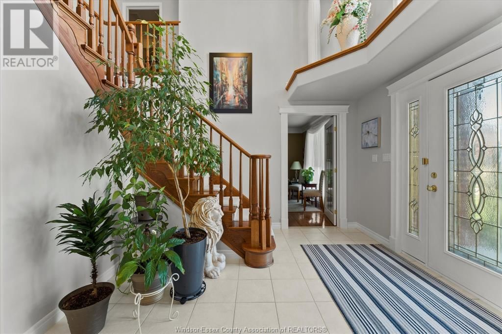 692 GEORGE KENNEDY WAY Image 4