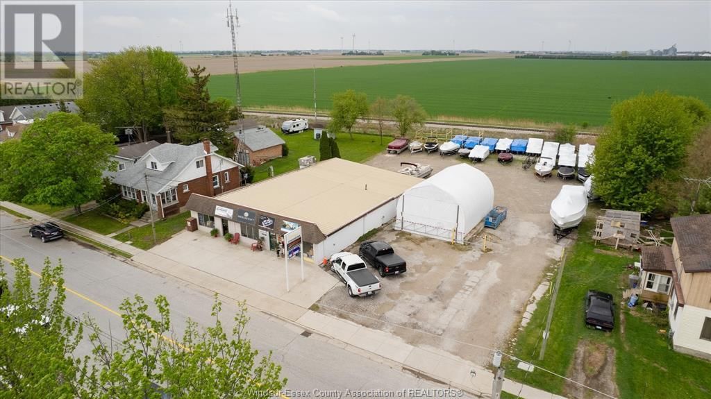 7565 TECUMSEH ROAD Image 33