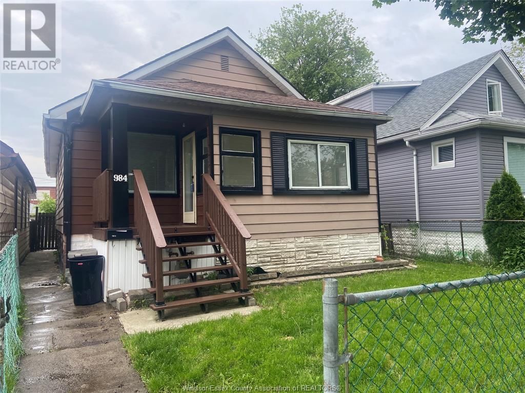 984 ELLROSE AVENUE Image 2