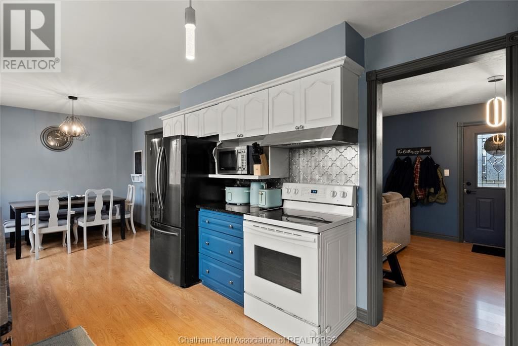 27 LILLIAN STREET Image 14