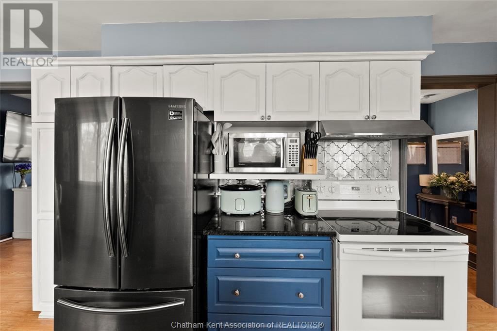 27 LILLIAN STREET Image 16