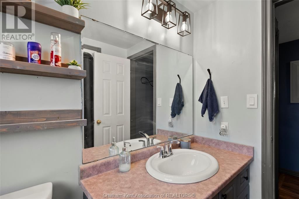 27 LILLIAN STREET Image 19