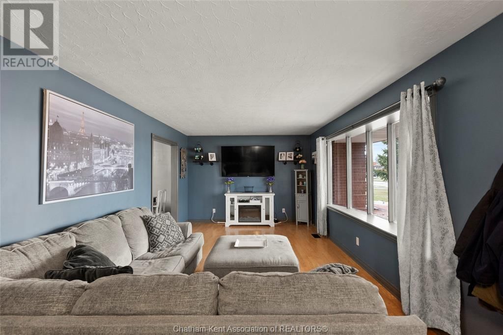27 LILLIAN STREET Image 6
