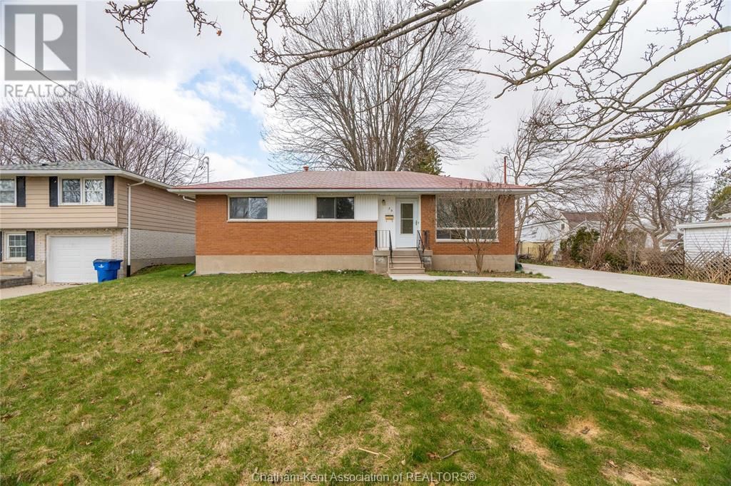 39 ALDEN STREET Image 1