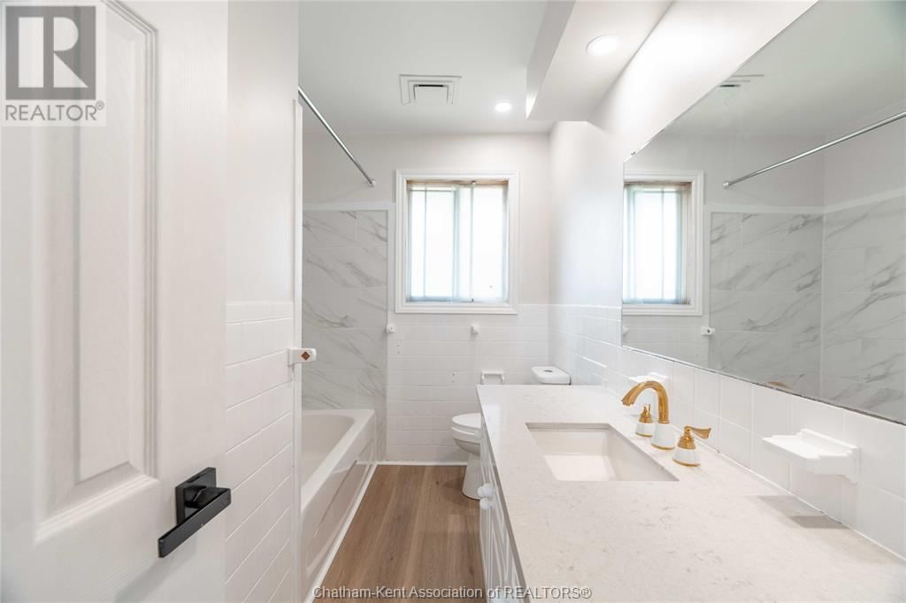 39 ALDEN STREET Image 14