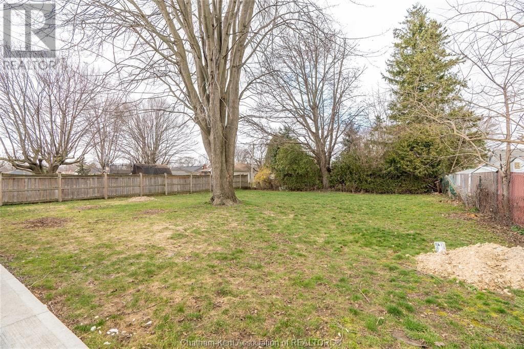 39 ALDEN STREET Image 23