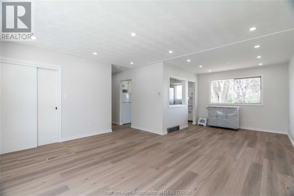 39 ALDEN STREET Image 5
