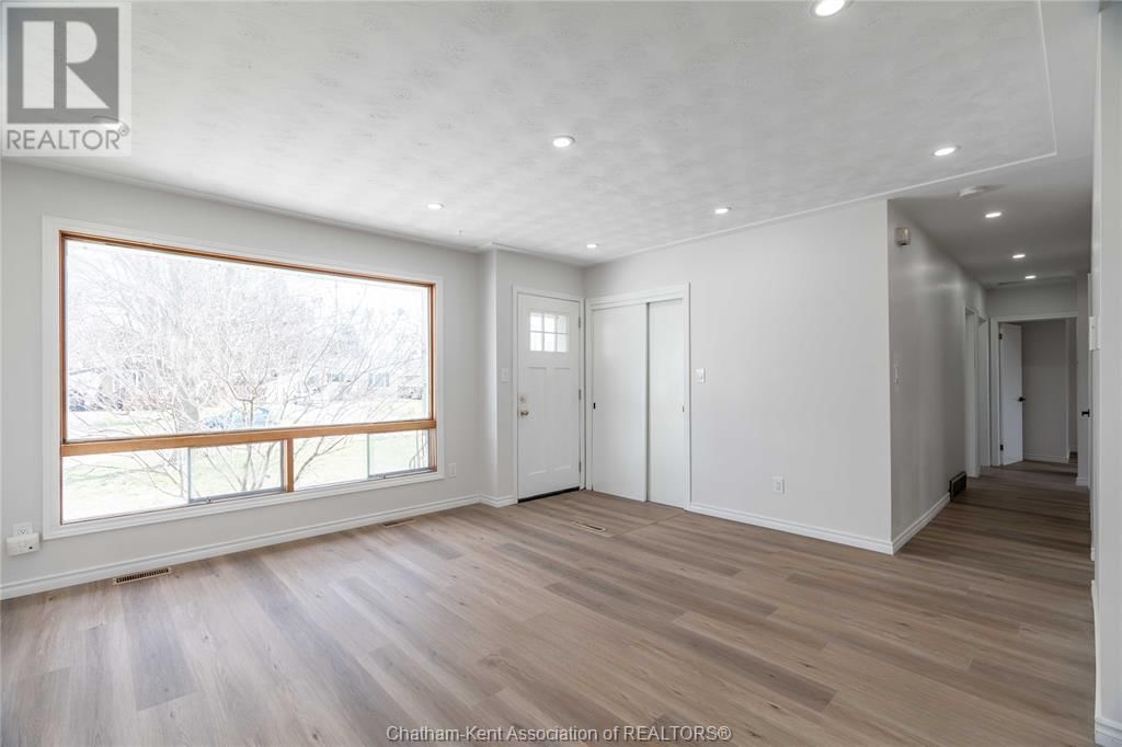 39 ALDEN STREET Image 7