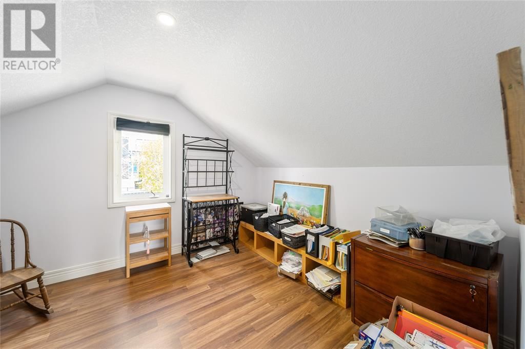110 WELLINGTON STREET Image 14