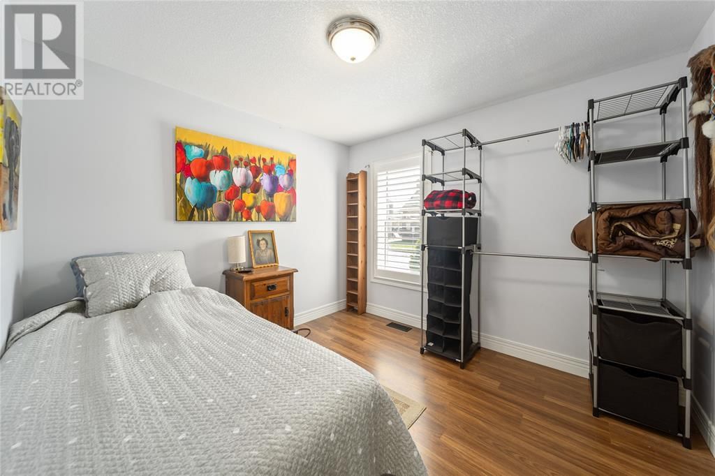 110 WELLINGTON STREET Image 6