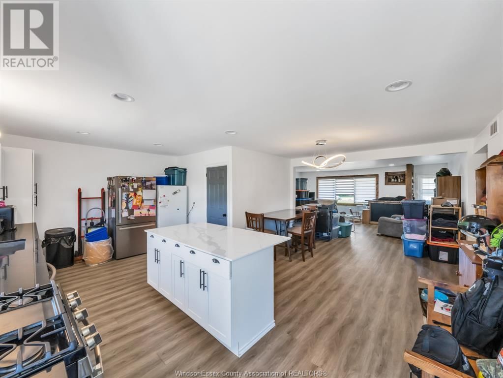 215 TEXAS Image 19