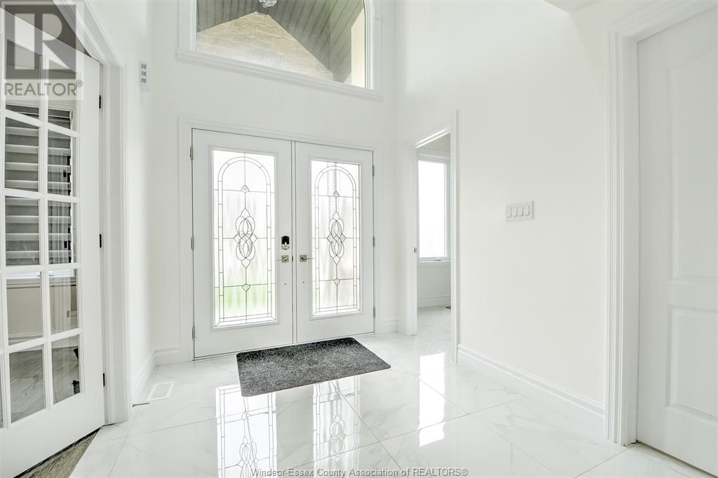 313 BENSON COURT Image 10