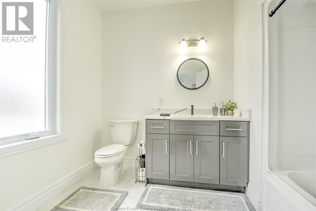 313 BENSON COURT Image 11