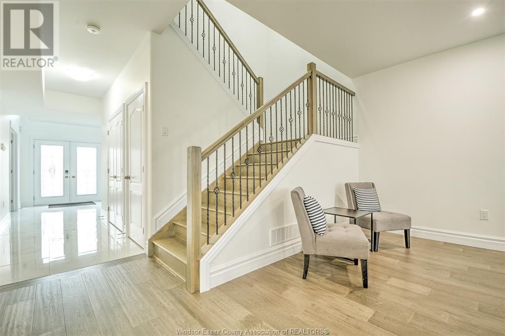 313 BENSON COURT Image 23