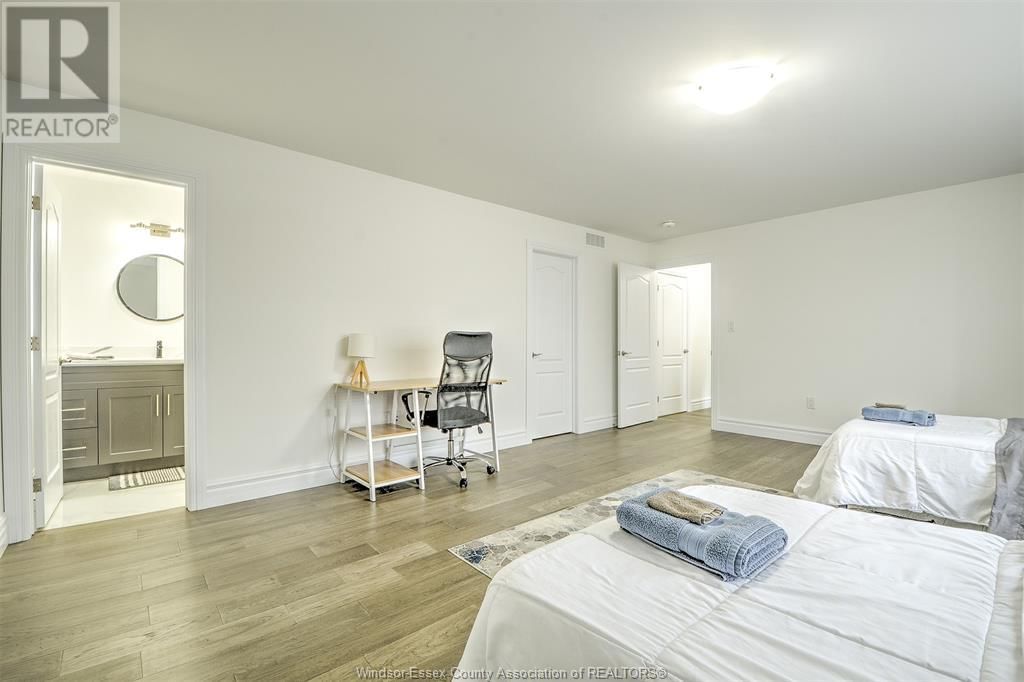 313 BENSON COURT Image 34