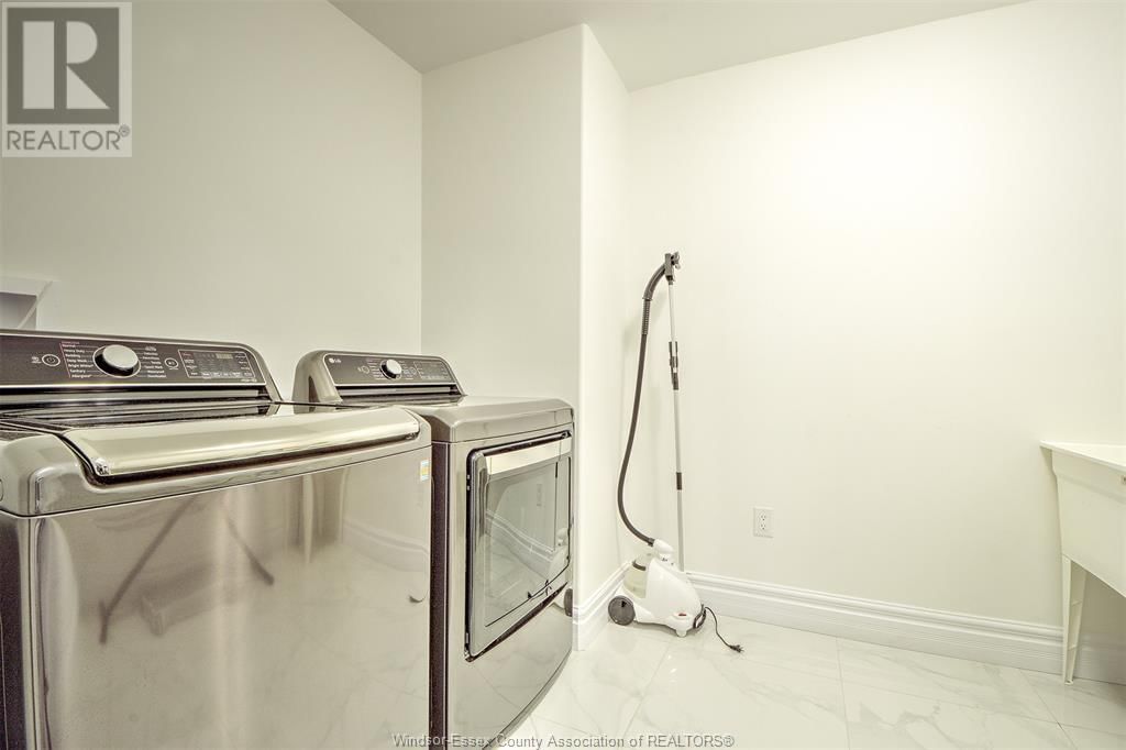 313 BENSON COURT Image 36