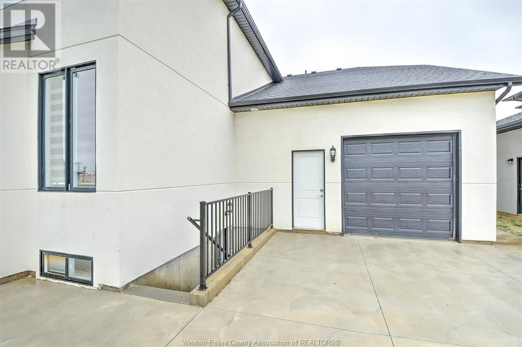 313 BENSON COURT Image 7