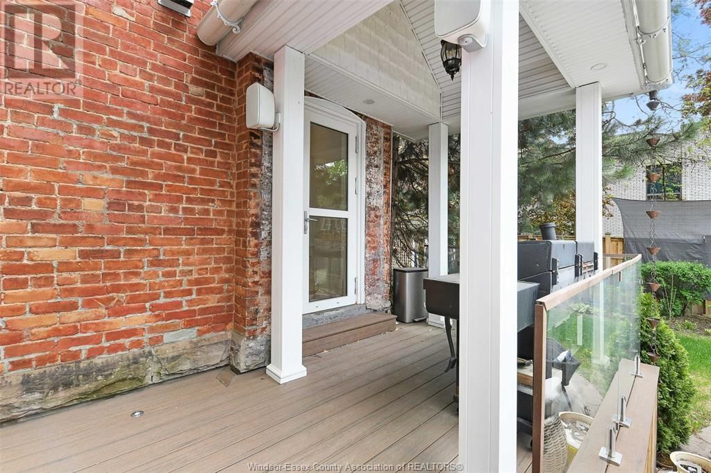 719 VICTORIA AVENUE Image 33