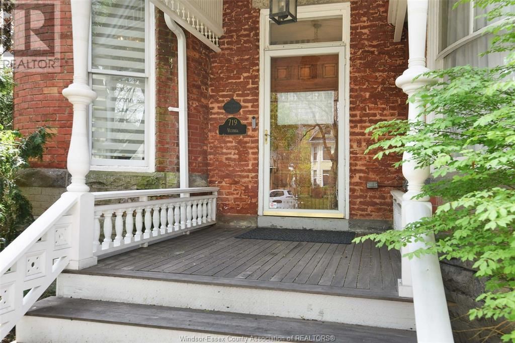 719 VICTORIA AVENUE Image 4