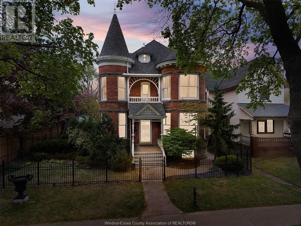 719 VICTORIA AVENUE Image 45