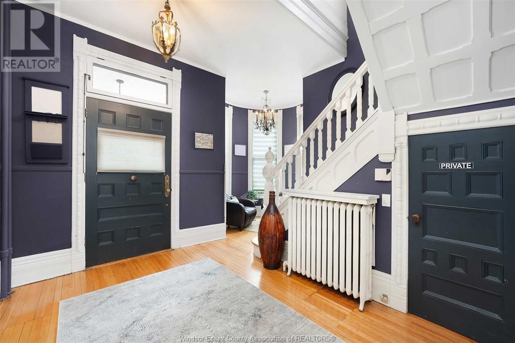 719 VICTORIA AVENUE Image 6