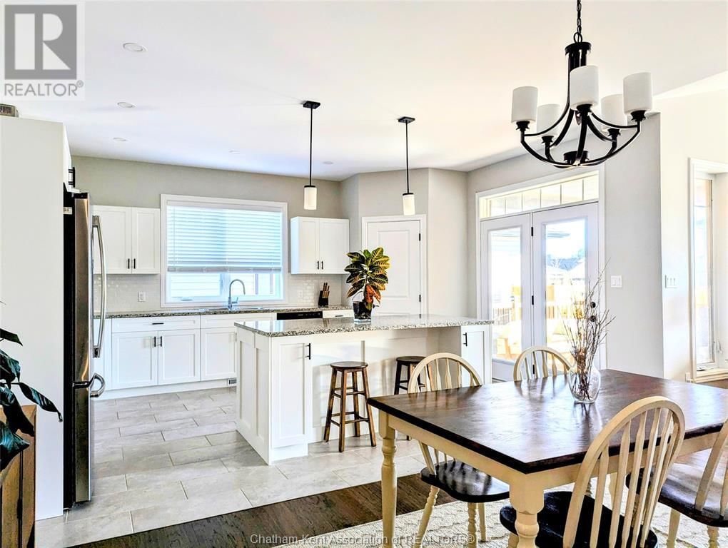 15 SIENNA COURT Image 10