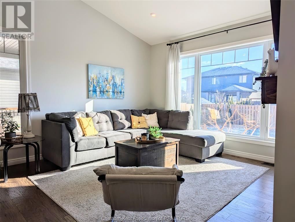 15 SIENNA COURT Image 15