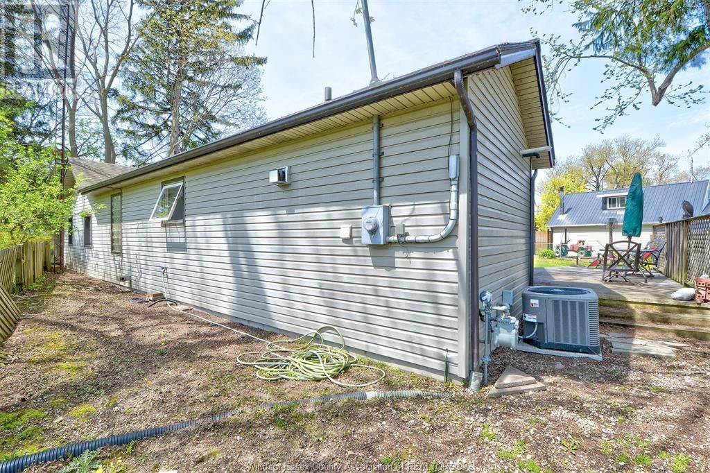 136 LINCOLN COURT Image 10