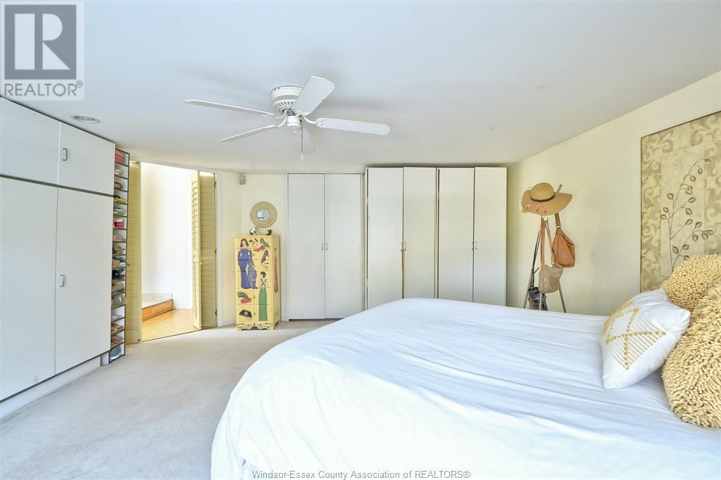 136 LINCOLN COURT Image 30