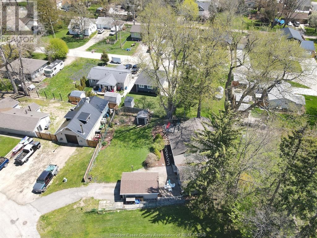 136 LINCOLN COURT Image 44