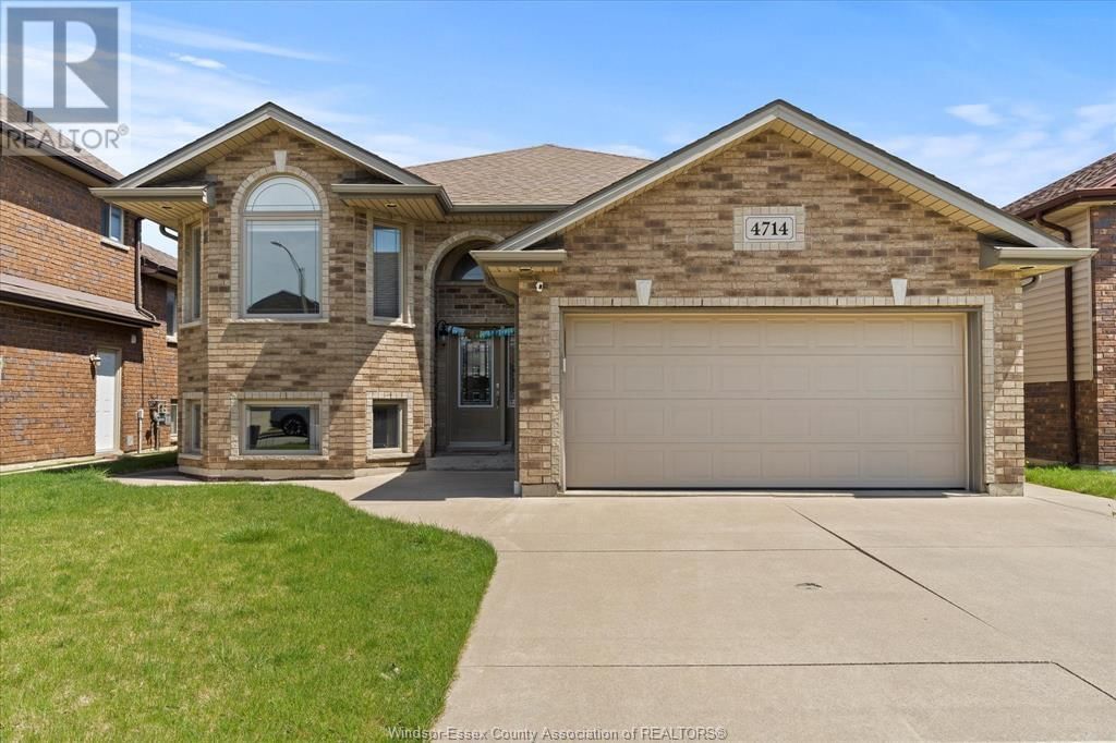 4714 PERIWINKLE CRESCENT Image 1